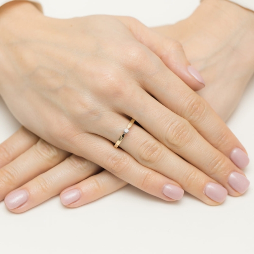 Pierscionek-W-561-0,04ct (1).jpg